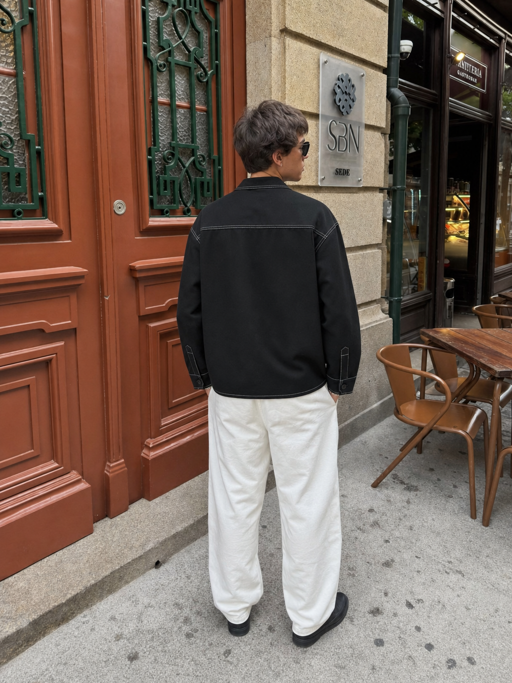 Be Autyst Black Canvas Overshirt – model back