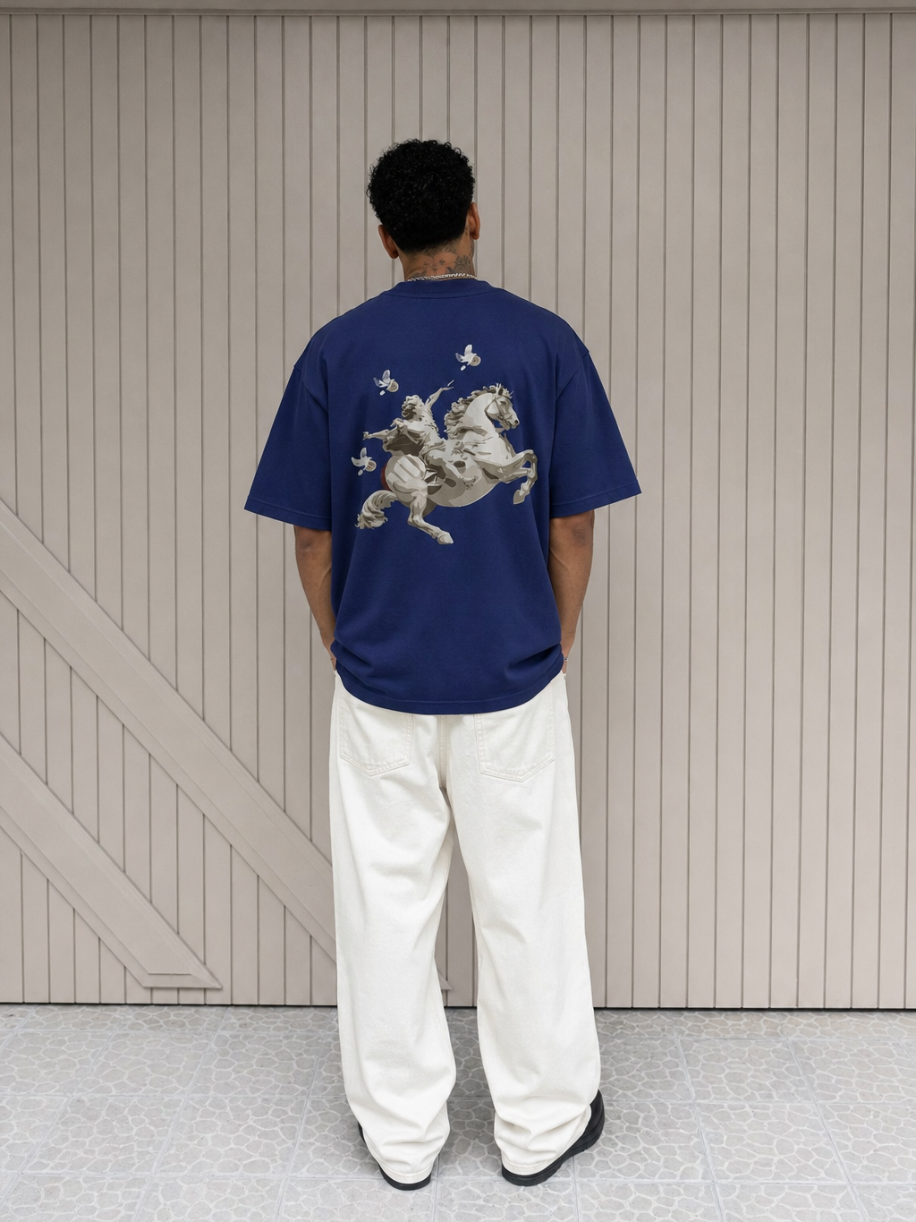 Be Autyts Mythic Wings Blue T-Shirt – model back