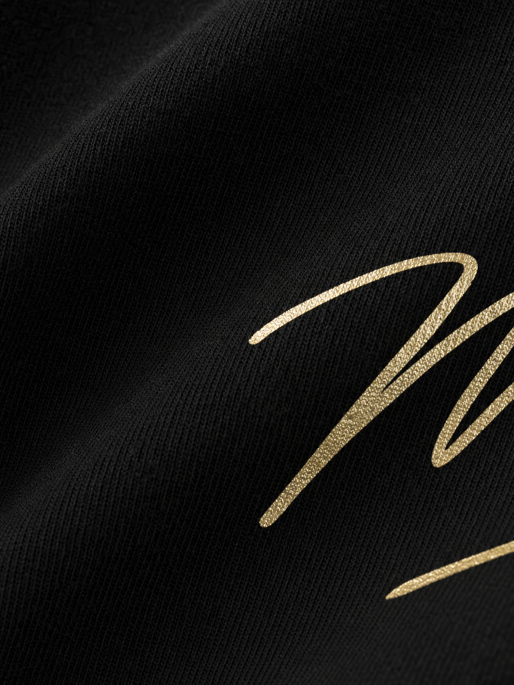 Beautyst Classic Mark Black T-shirt – close-up detail