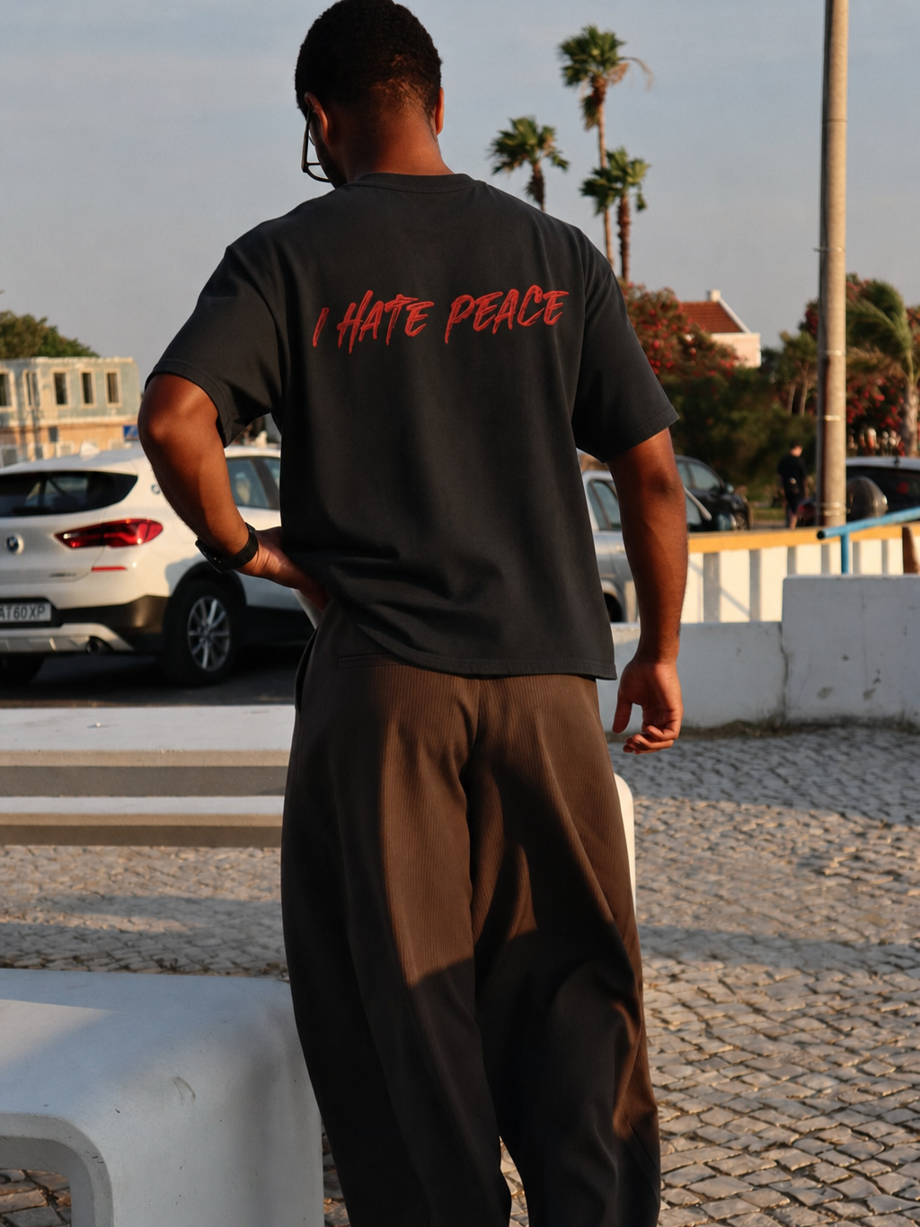 Be Autyst Chaos Theory Black T-Shirt – model front