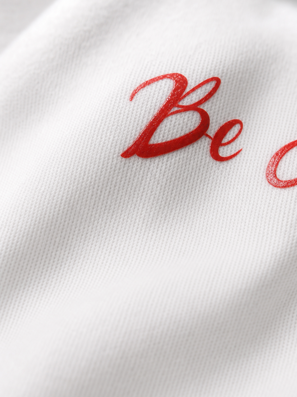 Be Autyst Ruby Lips White T-Shirt – close-up detail