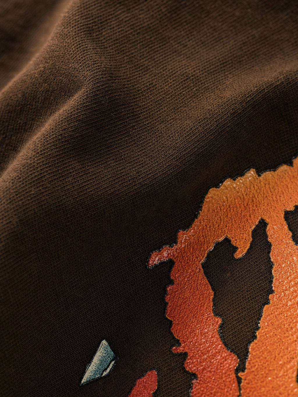 Slipknot 2.0 Be Autyst Brown T-shirt – close-up detail